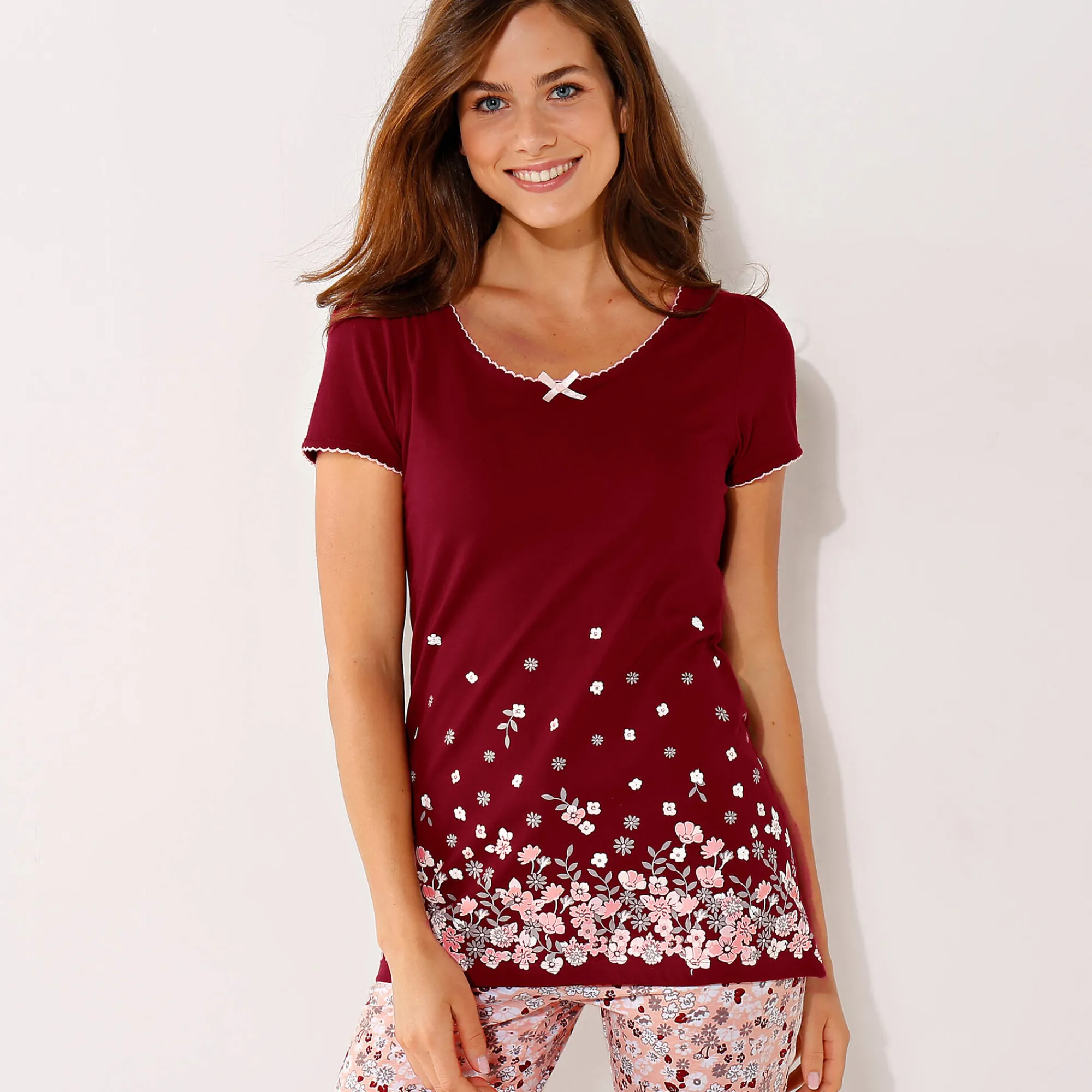 Pyjama<Blancheporte T-shirt met bloemenprint - korte mouwen kersenrood