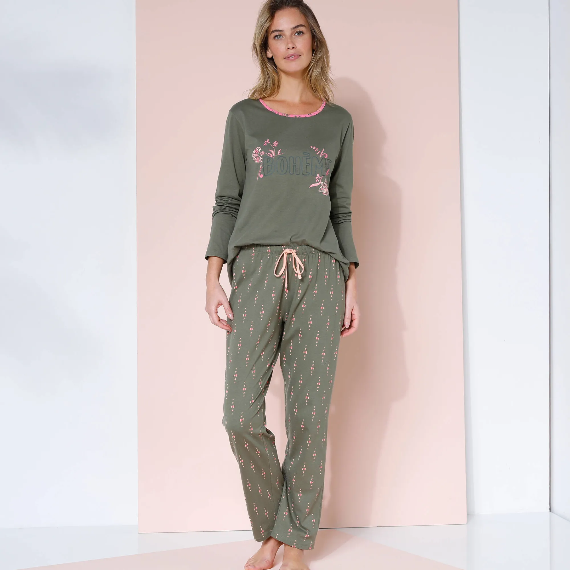 Pyjama<Blancheporte T-shirt met lange mouwen in effen katoen met geplaatste "Bohème" print kaki