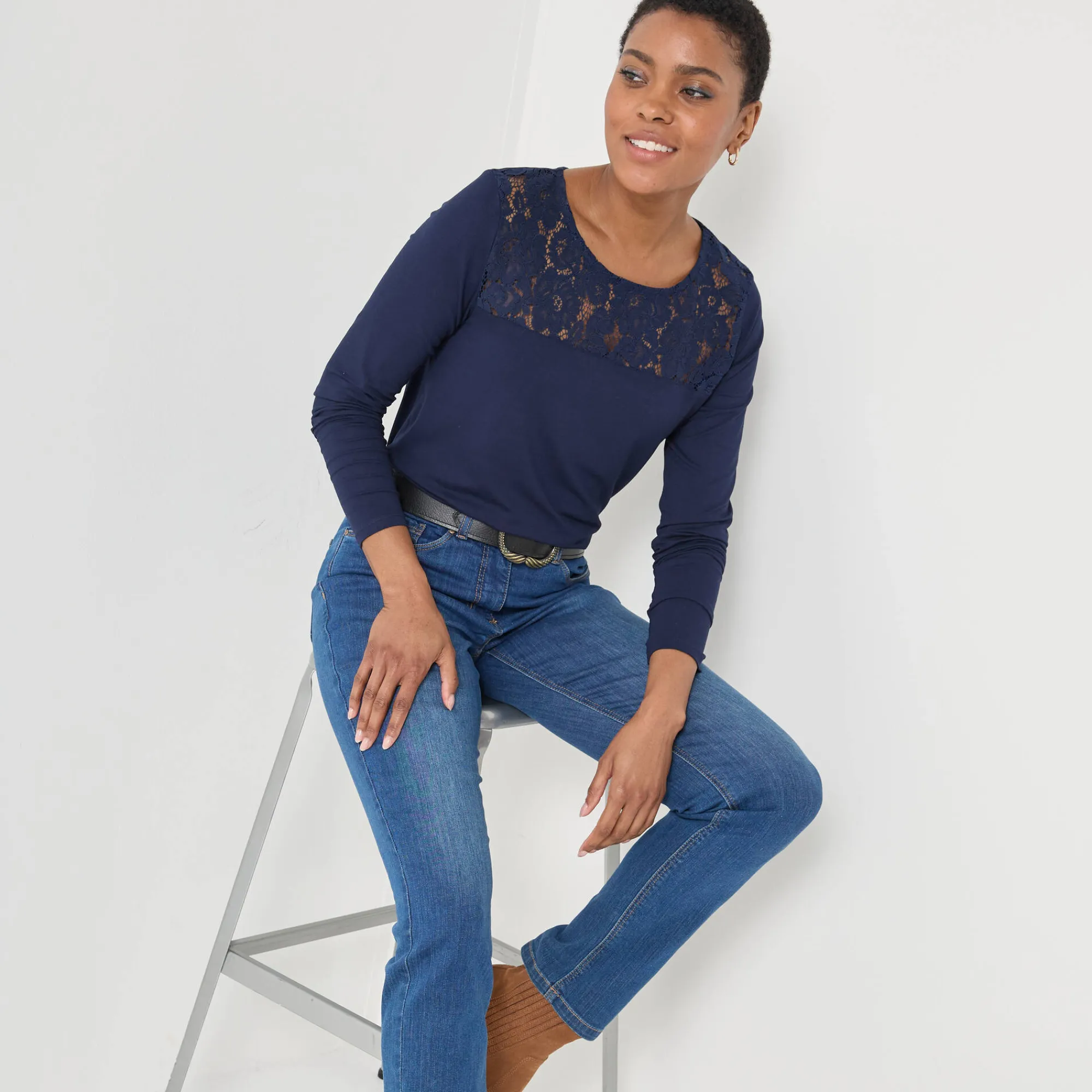 T-Shirt En Topje<Blancheporte T-shirt met ronde hals en lange mouwen in kant marine