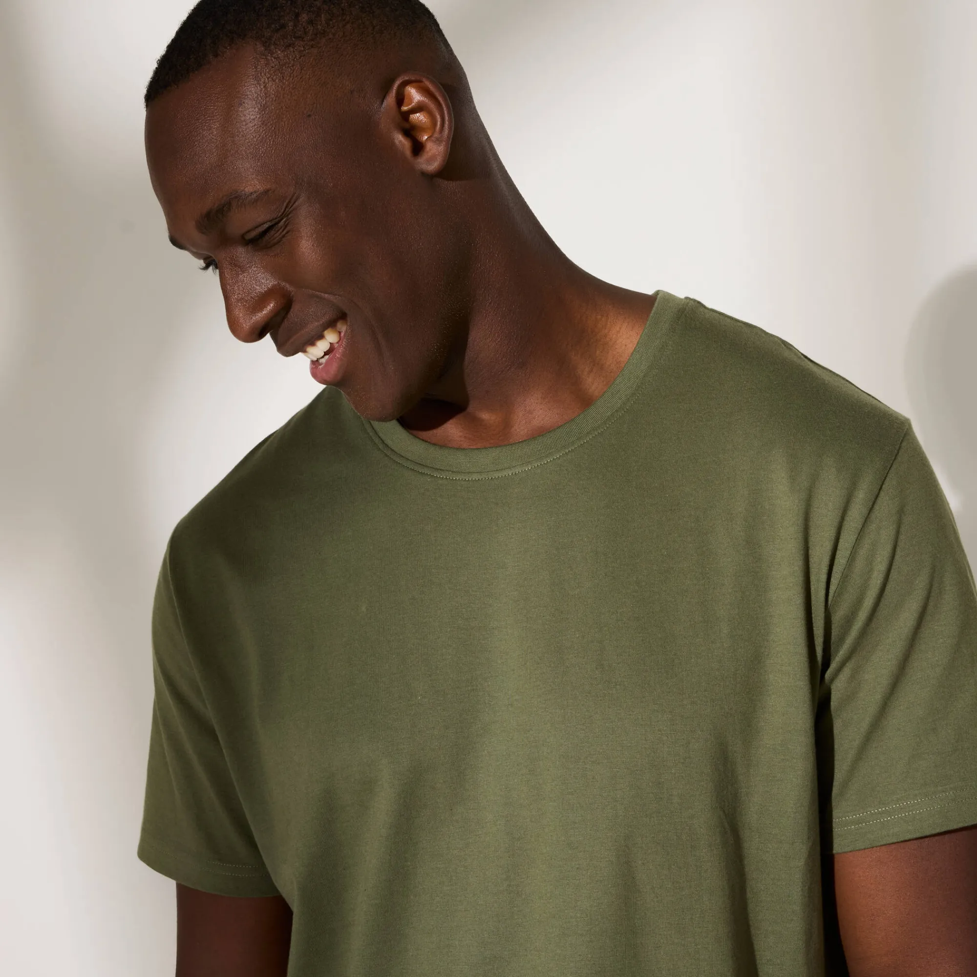 T-Shirt, Hemd En Polo<Blancheporte T-shirt met ronde hals en korte mouwen kaki