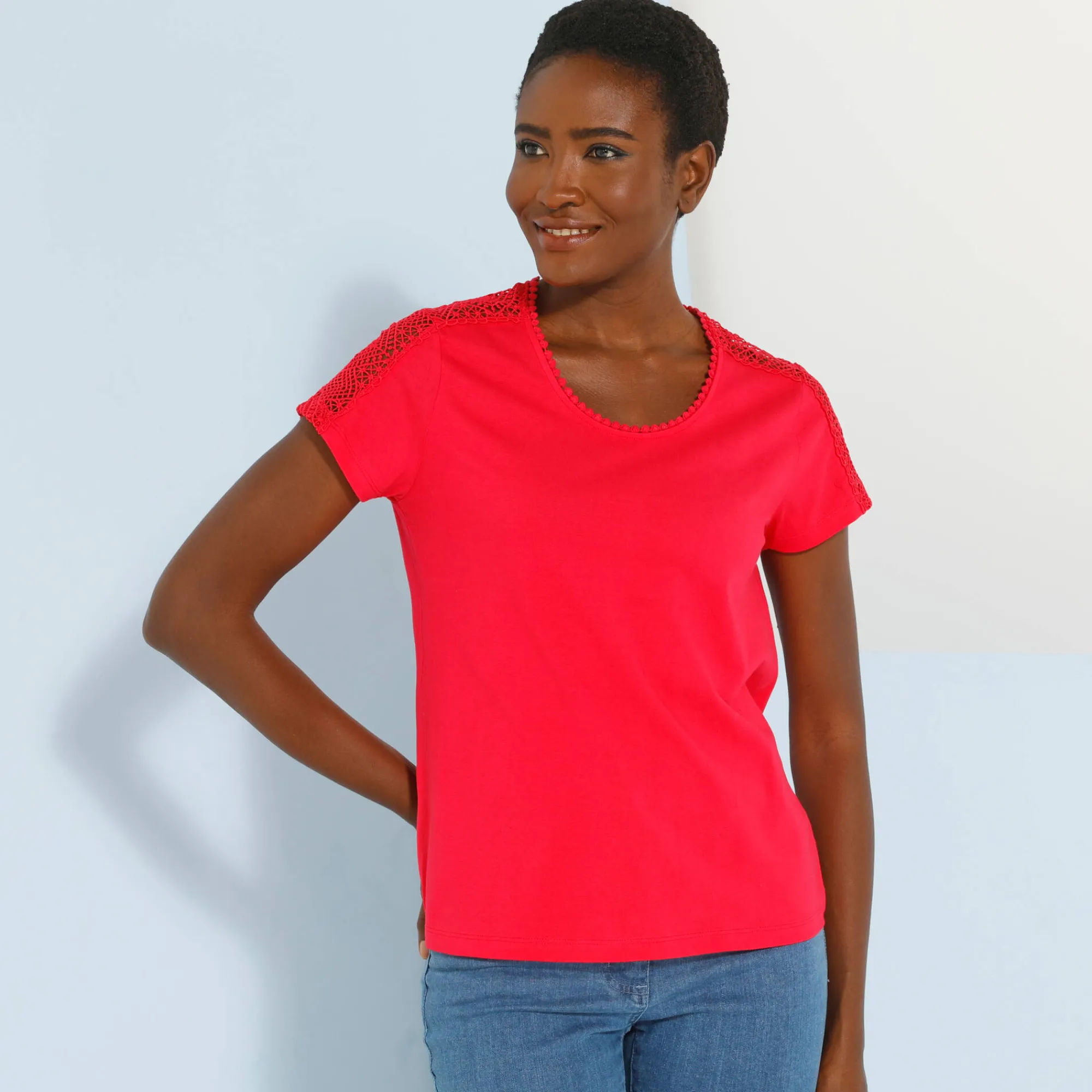 T-Shirt En Topje<Blancheporte T-shirt met ronde hals in kant framboos