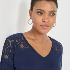 T-Shirt En Topje<Blancheporte T-shirt met V-hals en lange mouwen in kant marine