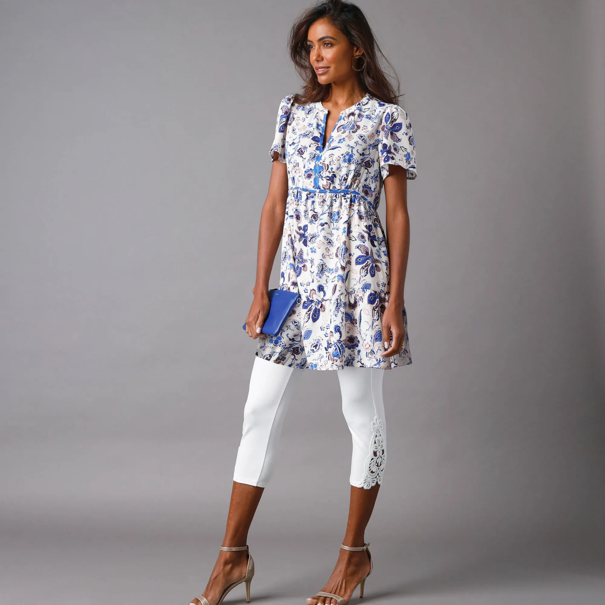 Bloes En Tuniek<Blancheporte Tuniek met Tunesische hals en borduursel, bedrukt wit / blauw