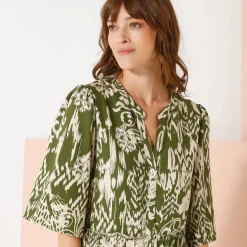 Jurk<Blancheporte Uitlopende jurk met stroken, tweekleurige etnische print groen / ecru