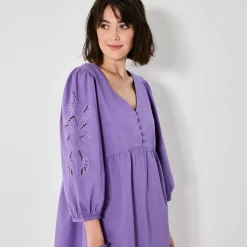 Jurk<Blancheporte Uitlopende korte jurk, details in broderie anglaise paars