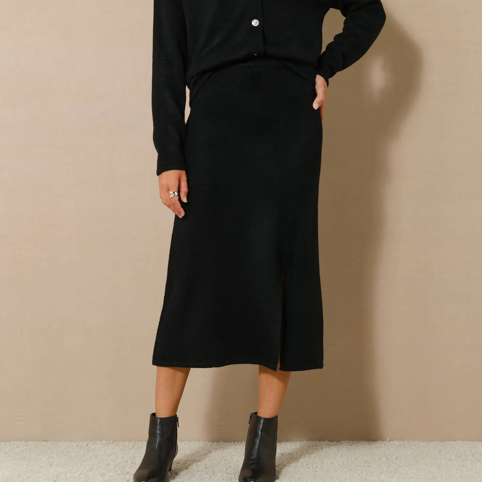 Rok<Blancheporte Uitlopende rok in midimodel, tricot zwart