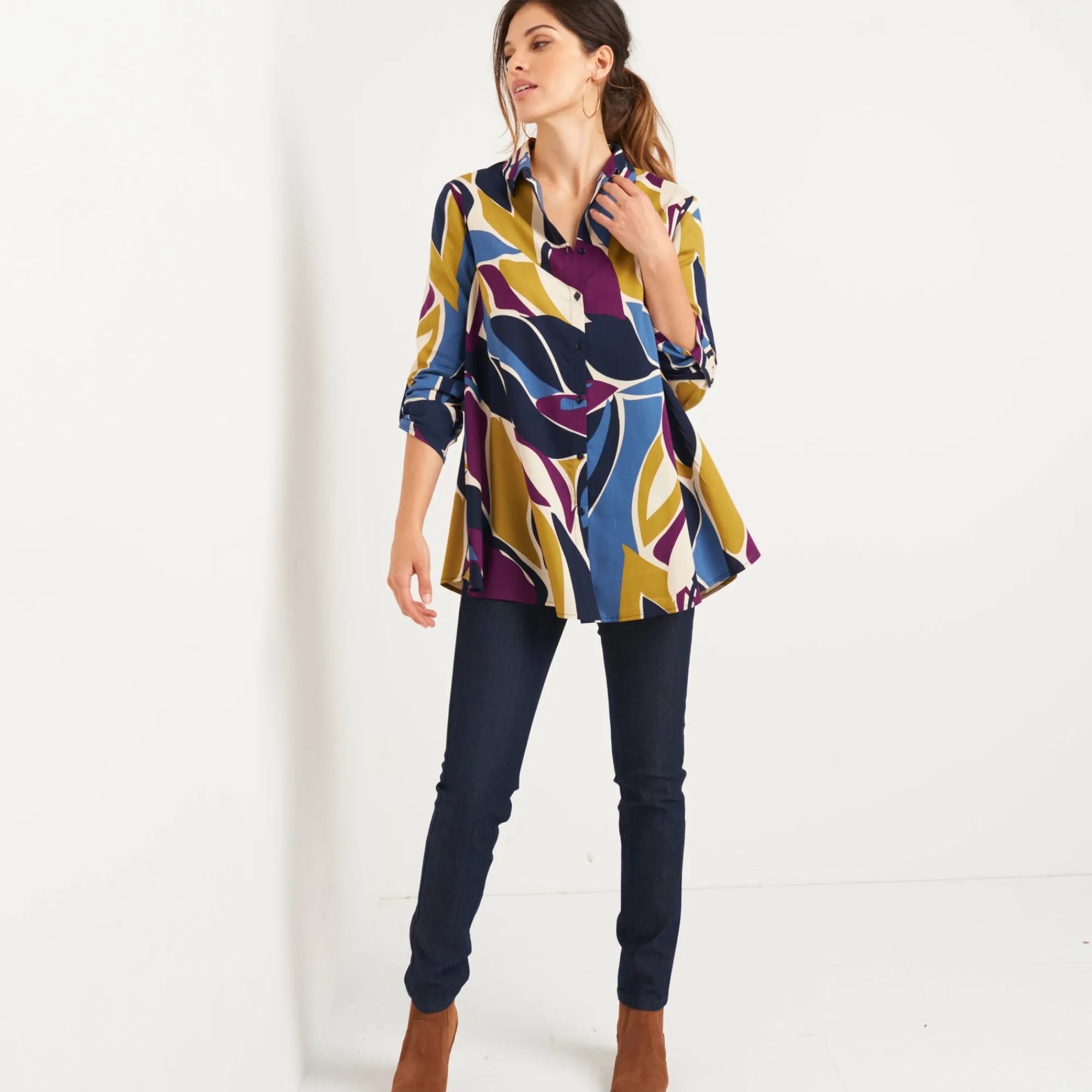 Bloes En Tuniek<Blancheporte Uitlopende tuniek met knopen en grafische print marine / blauw