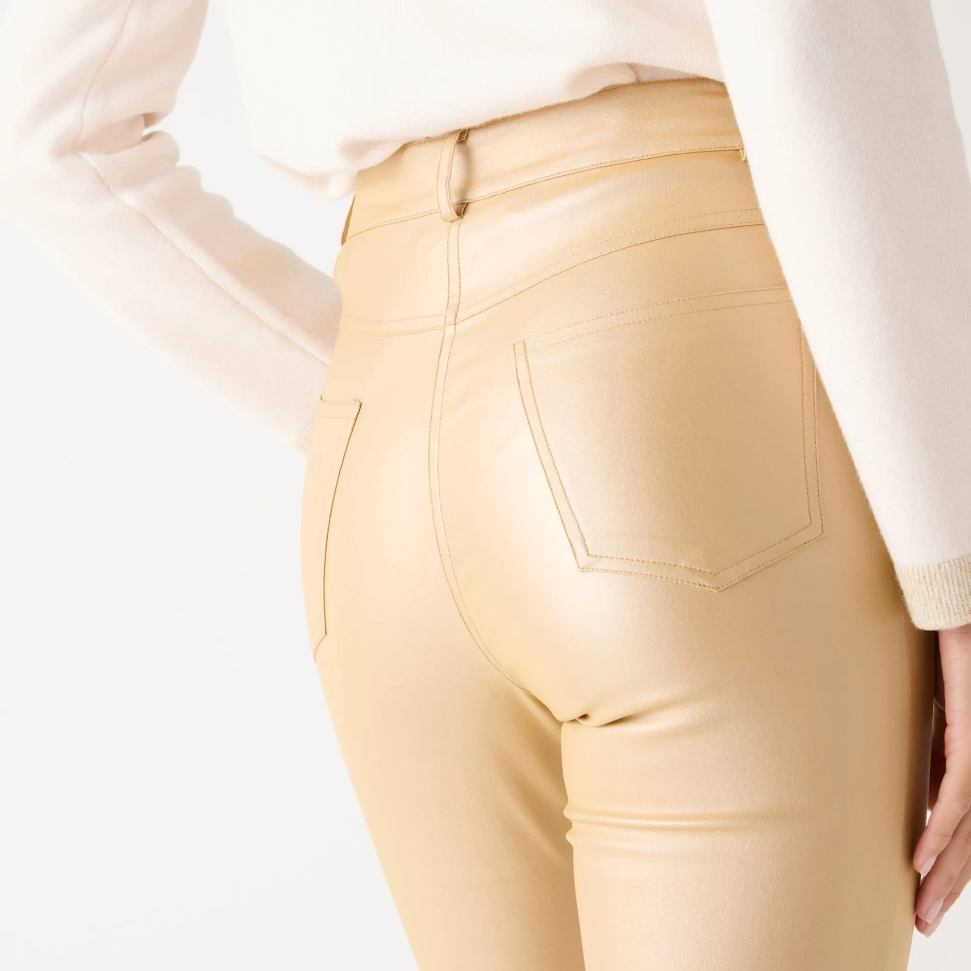 Feestoutfits Dames|Broek<Blancheporte Ultrarekbare, nauwsluitende broek met coating goudkleurig
