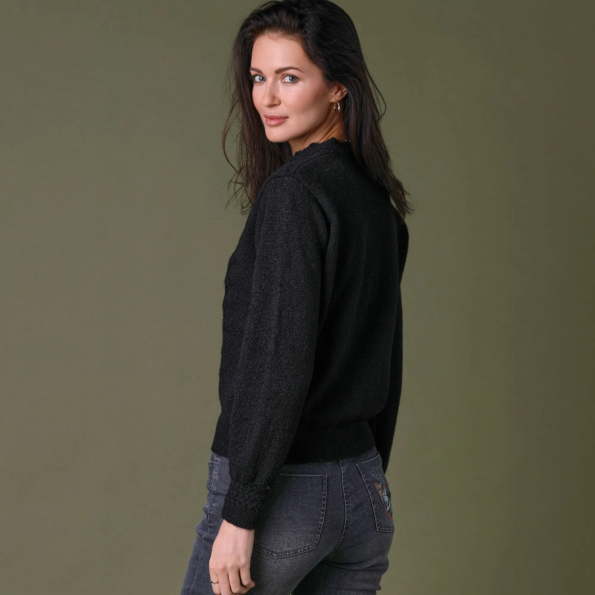 Trui En Vest<Lora Zellini Vest met knopen en opstaande kraag in fantasietricot zwart
