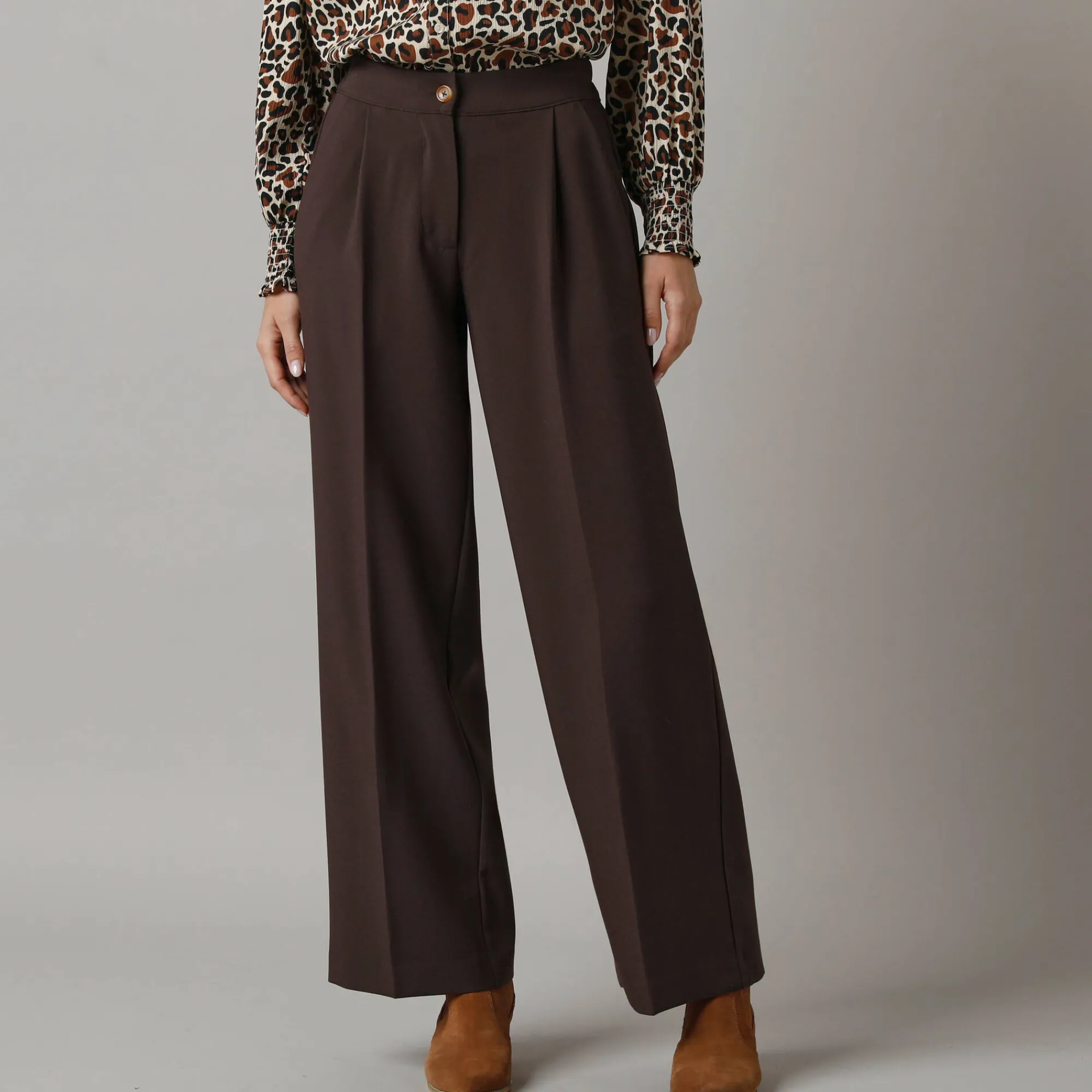 Feestoutfits Dames|Broek<Lora Zellini Wijde broek met bandplooien chocolade