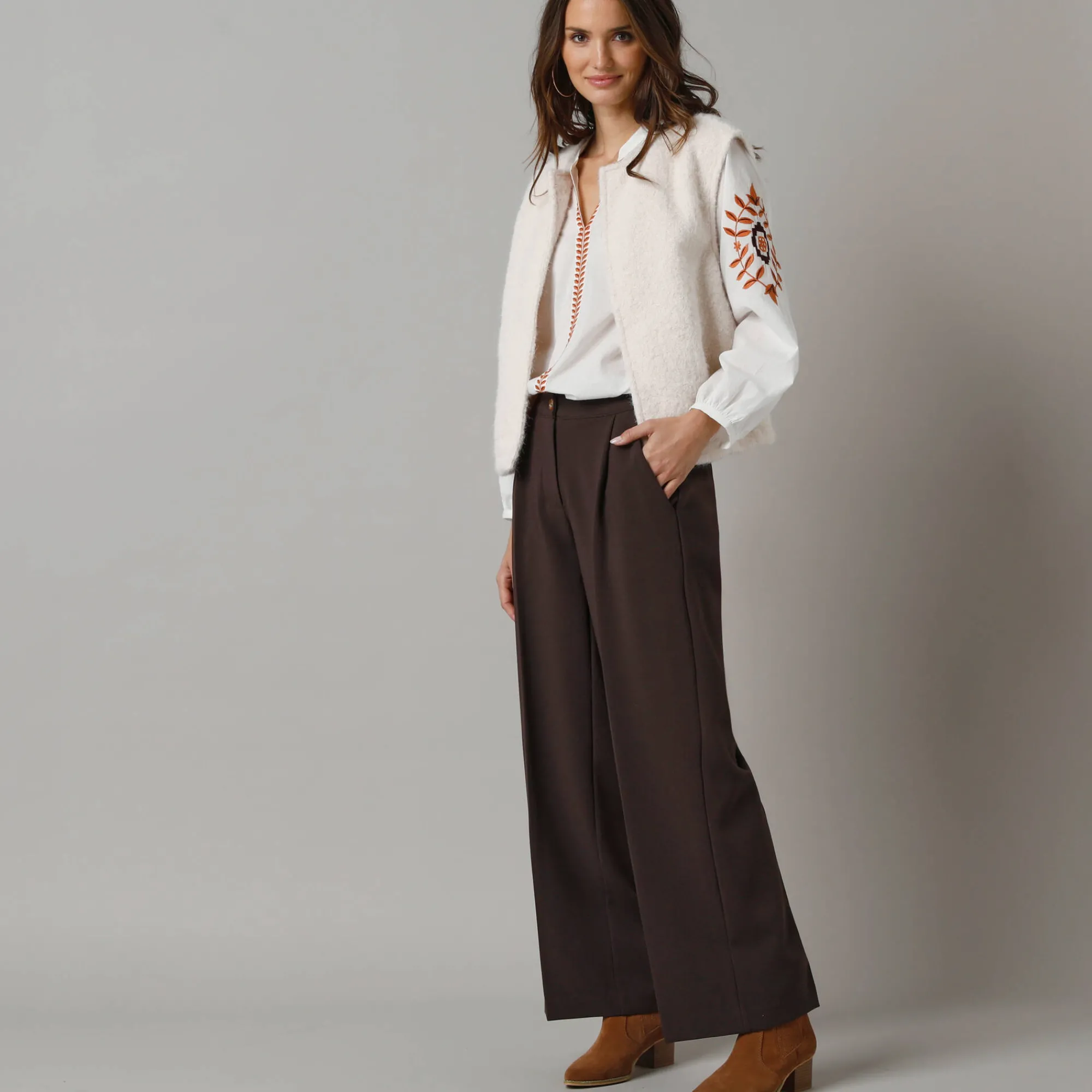 Feestoutfits Dames|Broek<Lora Zellini Wijde broek met bandplooien chocolade