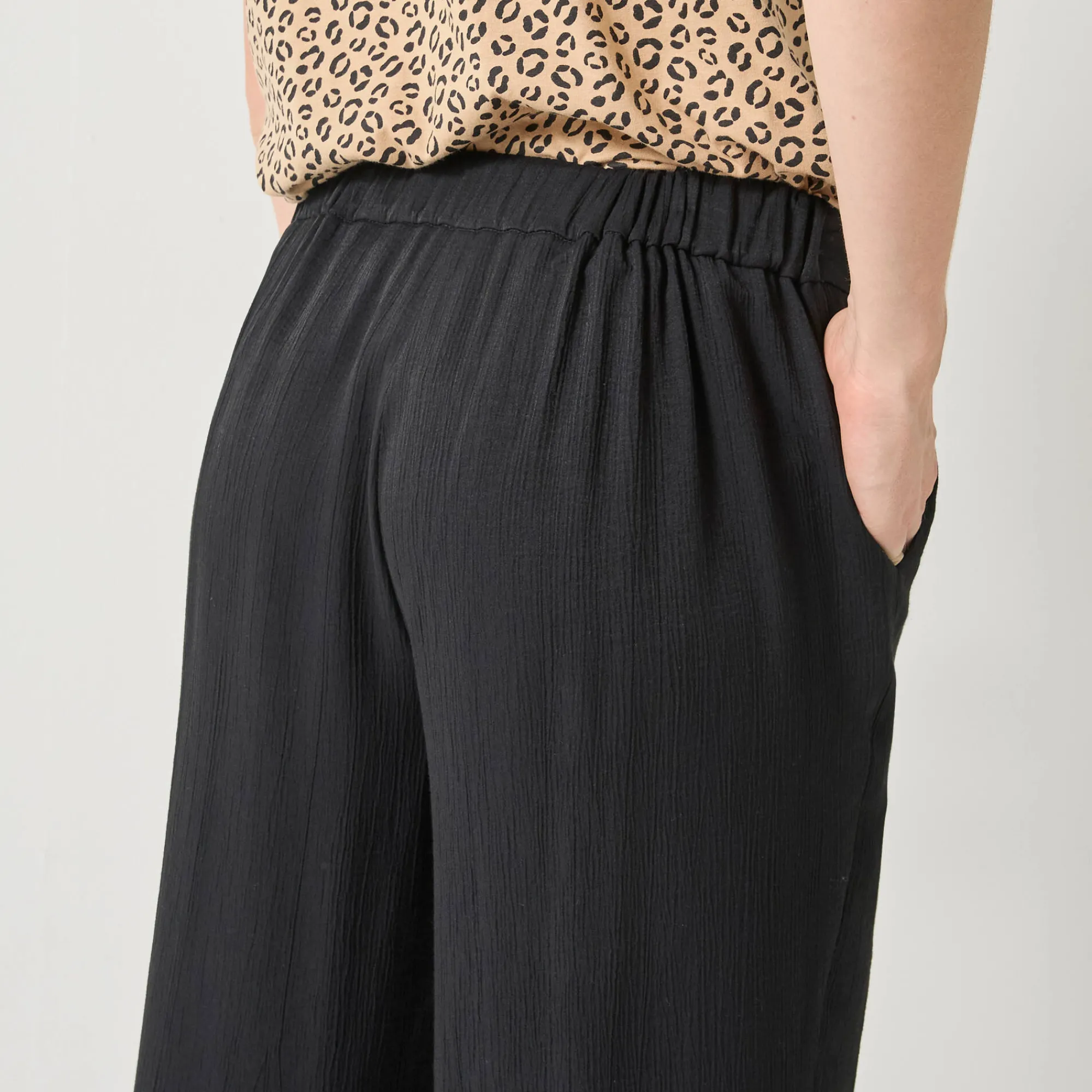Broek<Blancheporte Wijde broek met materiaaleffect zwart