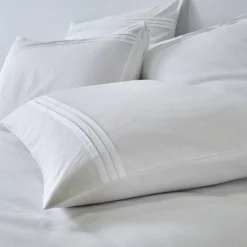 Effen Bedlinnen|Kussensloop<Blancheporte bedlinnen met platte plooien Colombine® wit